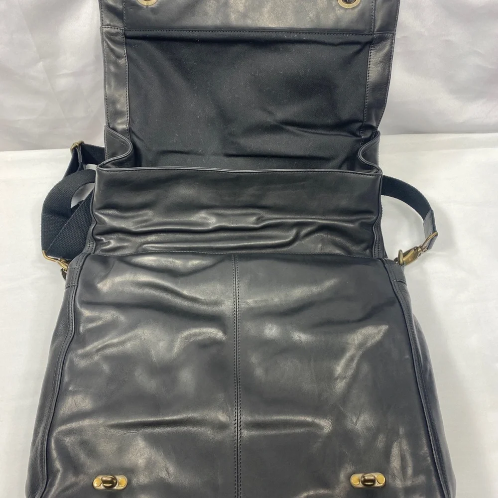 Tosca Blu Black leather Messenger Crossbody Shoulder CarryOn Travel Business Bag